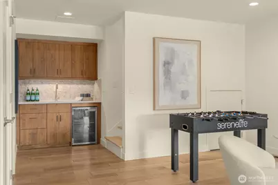 6007 Hazelwood Lane SE, Bellevue, WA 98006 - Photo 29