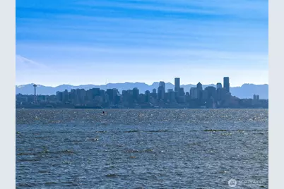 5430 Rockaway Beach Road NE, Bainbridge Island, WA 98110 - Photo 3