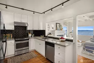 5430 Rockaway Beach Rd NE, Bainbridge Island, WA 98110 - Photo 15