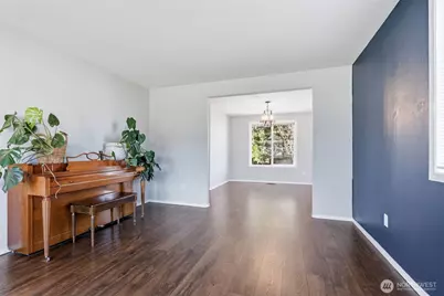 728 E Heritage Loop, La Center, WA 98629 - Photo 5