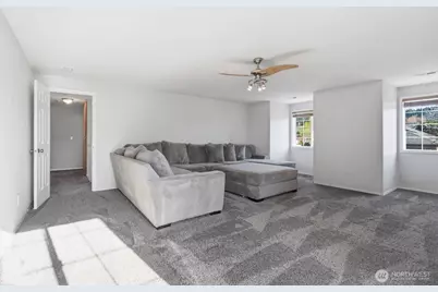 728 E Heritage Loop, La Center, WA 98629 - Photo 23