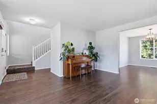 728 E Heritage Loop, La Center, WA 98629 - Photo 3