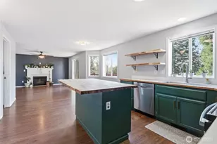 728 E Heritage Loop, La Center, WA 98629 - Photo 11