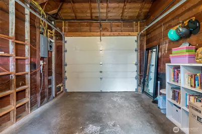 909 N 170th Street, Shoreline, WA 98133 - Photo 23