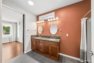 14509 Knoll Park Dr E, Bonney Lake, WA 98391 - Photo 19