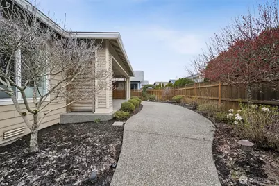 14509 Knoll Park Drive E, Bonney Lake, WA 98391 - Photo 25