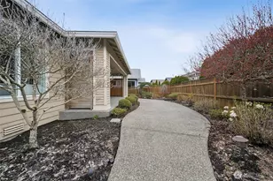 14509 Knoll Park Dr E, Bonney Lake, WA 98391 - Photo 25