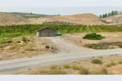 27375 US Hwy 97, Chelan, WA 98816 - Photo 11