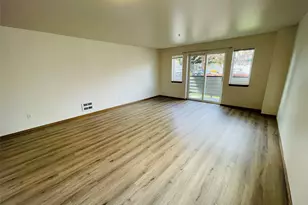 8830 Nesbit Ave N, Seattle, WA 98103 - Photo 19