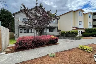 8830 Nesbit Ave N, Seattle, WA 98103 - Photo 9