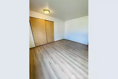 8830 Nesbit Avenue N, Seattle, WA 98103 - Photo 25