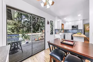 20714 NE 43rd St, Sammamish, WA 98074 - Photo 7