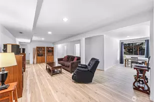 20714 NE 43rd St, Sammamish, WA 98074 - Photo 25