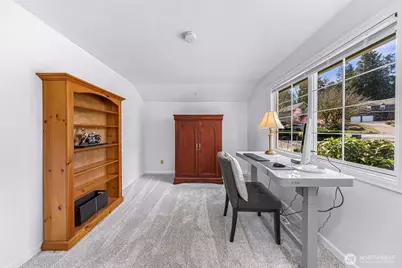 20714 NE 43rd Street, Sammamish, WA 98074 - Photo 17