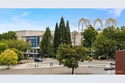 2720 3rd Avenue #416, Seattle, WA 98121 - Photo 21