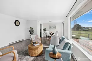 335 SW 4th Ave, Oak Harbor, WA 98277 - Photo 5