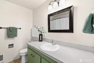 335 SW 4th Ave, Oak Harbor, WA 98277 - Photo 21