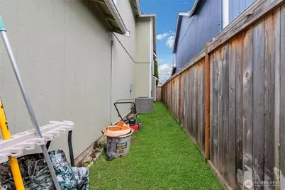 704 29th Avenue SE, Puyallup, WA 98374 - Photo 23