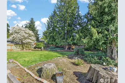 19207 78th Street E, Bonney Lake, WA 98391 - Photo 37