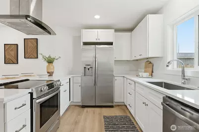 223 S 48th Street, Tacoma, WA 98408 - Photo 11