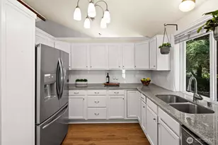 7829 197th Ave E, Bonney Lake, WA 98391 - Photo 13