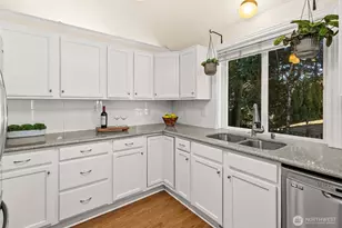 7829 197th Ave E, Bonney Lake, WA 98391 - Photo 15