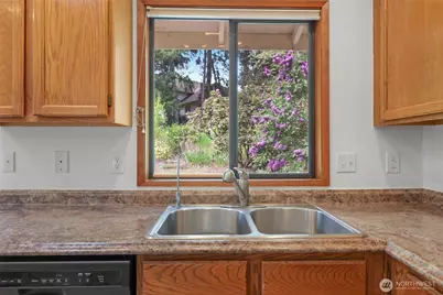 6509 182nd Street SW, Lynnwood, WA 98037 - Photo 9
