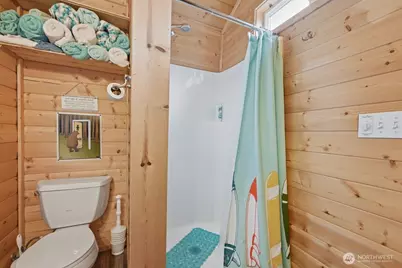 270 E Grapeview Point Road, Allyn, WA 98524 - Photo 25