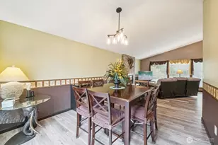 511 S 31st St, Renton, WA 98055 - Photo 9