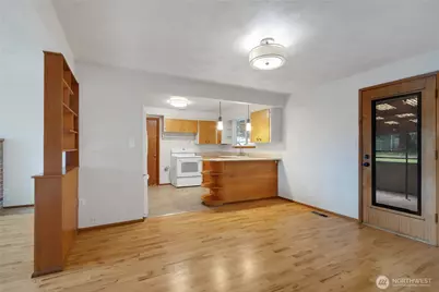 12019 Bingham Ave E, Tacoma, WA 98446 - Photo 13