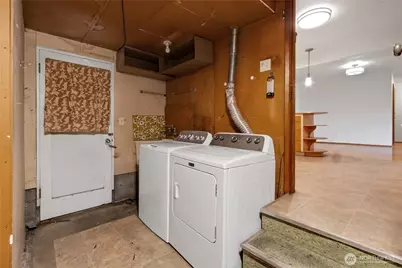 12019 Bingham Ave E, Tacoma, WA 98446 - Photo 29