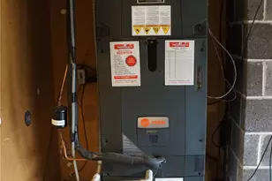 12019 Bingham Ave E, Tacoma, WA 98446 - Photo 29