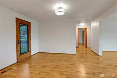 12019 Bingham Ave E, Tacoma, WA 98446 - Photo 15