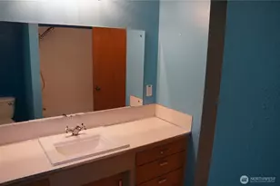 12019 Bingham Ave E, Tacoma, WA 98446 - Photo 19