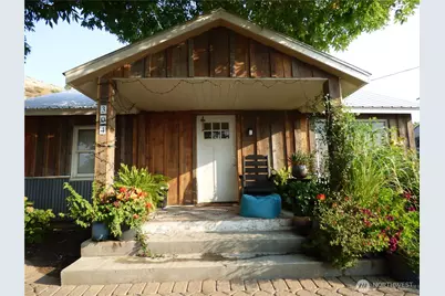 304 Pearl Street, Pateros, WA 98846 - Photo 1