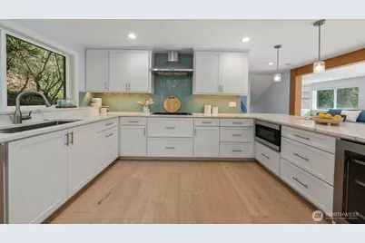 4830 88th Place SE, Mercer Island, WA 98040 - Photo 7