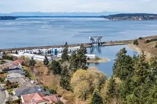 2839 Chambers Bay Dr, Steilacoom, WA 98388 - Photo 3