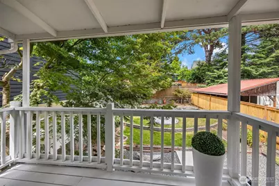 826 NE 80th Street, Seattle, WA 98115 - Photo 11