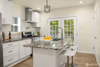 826 NE 80th Street, Seattle, WA 98115 - Photo 7