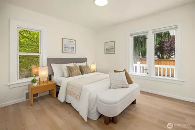 826 NE 80th Street, Seattle, WA 98115 - Photo 13