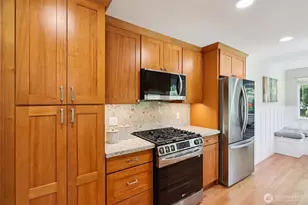 9009 30th Ave NW, Seattle, WA 98117 - Photo 9