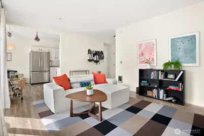 2117 N 107th Street #402, Seattle, WA 98133 - Photo 5