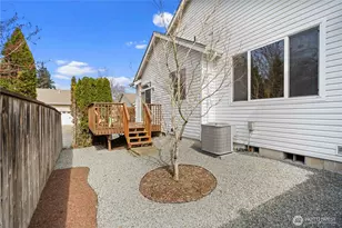 814 10th St SE, Puyallup, WA 98372 - Photo 27