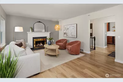 7710 32nd Avenue NE, Seattle, WA 98115 - Photo 3