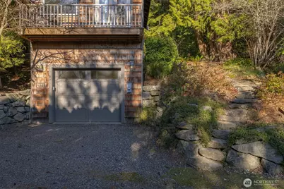 2111 Dellesta Drive, Bellingham, WA 98226 - Photo 3