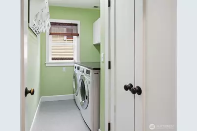 4606 41st Avenue S, Seattle, WA 98118 - Photo 37