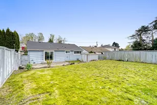 8001 36th Ave S, Seattle, WA 98118 - Photo 17