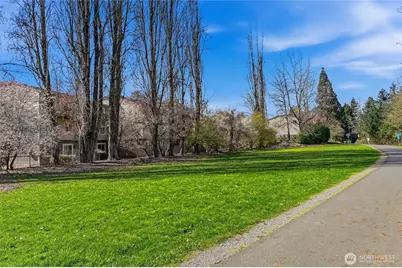 15827 NE Leary Way #B-116, Redmond, WA 98052 - Photo 23