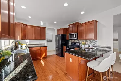 603 194th Place SE, Bothell, WA 98012 - Photo 9