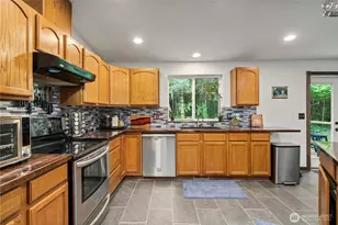 5202 383rd St E, Eatonville, WA 98328 - Photo 5